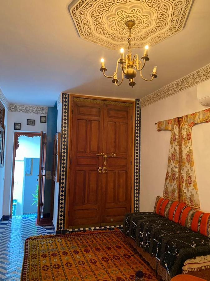 Riad Phoenix Fez Buitenkant foto