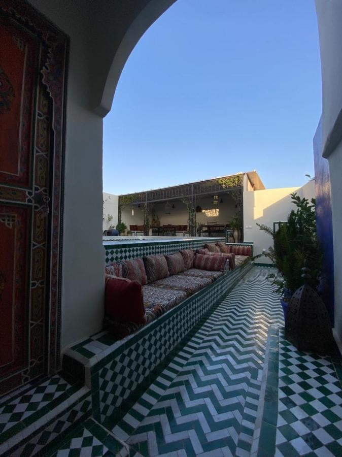 Riad Phoenix Fez Buitenkant foto