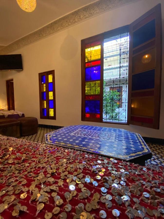 Riad Phoenix Fez Buitenkant foto
