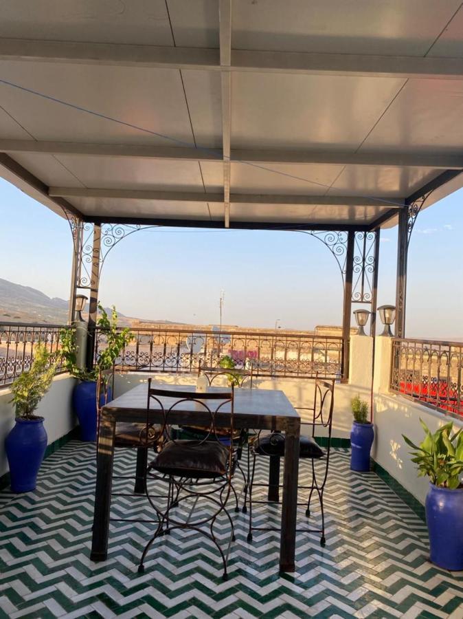 Riad Phoenix Fez Buitenkant foto